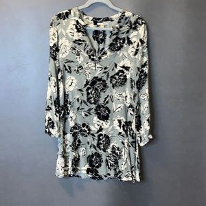 NWOT Amuse Society floral dress